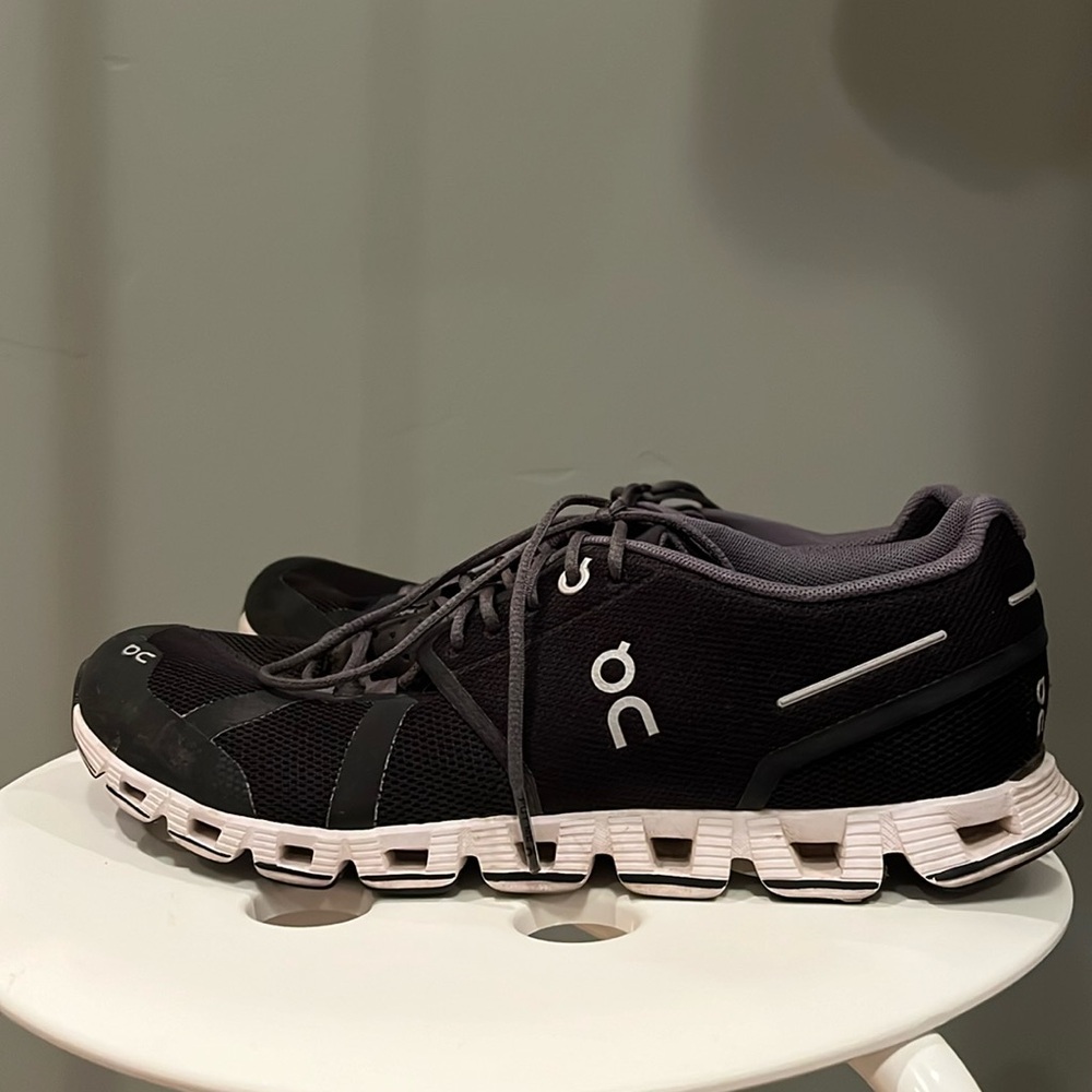 On Running Shoes W9